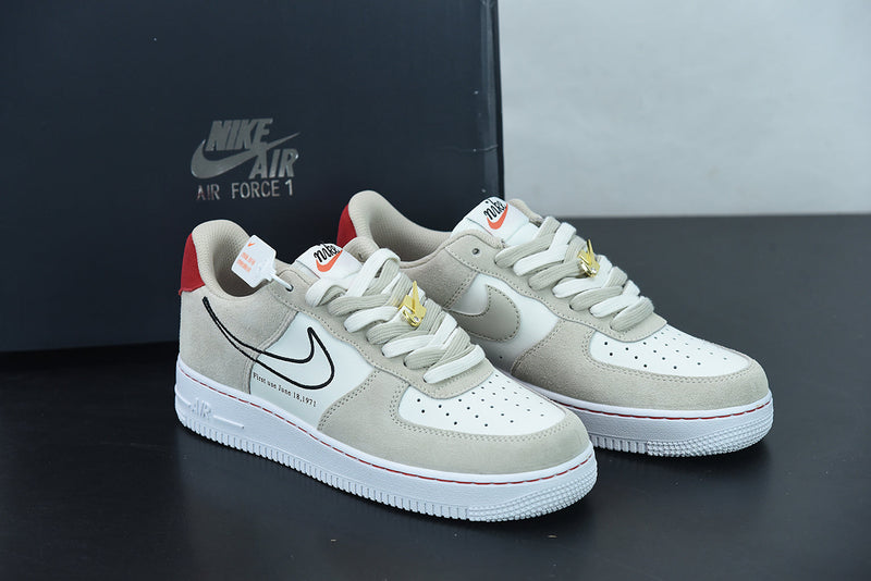 Nike Air Force 1 Low First Use Light Sail Red