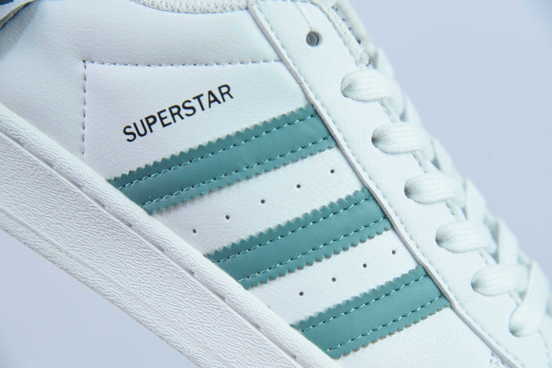 Tênis Adidas SuperStar Detalhes - Branco e Verde