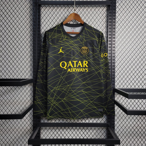 Camisa Manga Longa PSG Jordan 23/24 - Preta com Amarelo