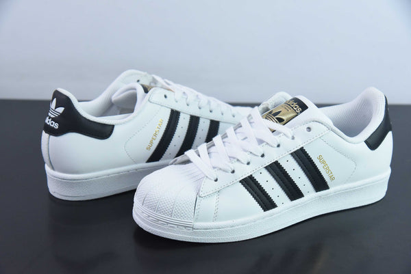 Tênis Adidas SuperStar Detalhes - Branco e Preto